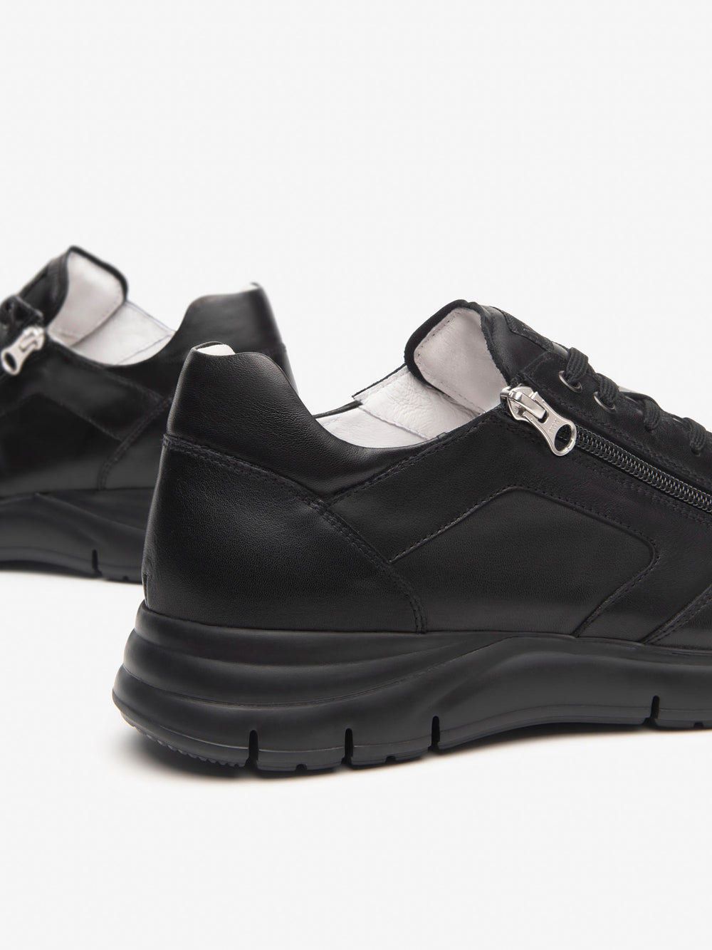 NERO GIARDINI Sneakers plantare estraibile Uomo - Nero modello E500630U