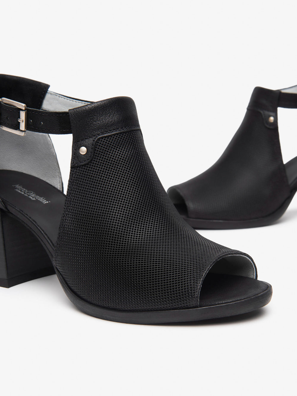 NERO GIARDINI Sandali con tacco Donna - Nero modello E512690D