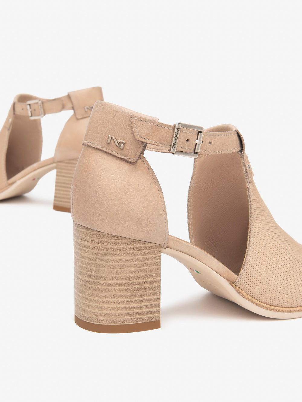 NERO GIARDINI Sandali con tacco Donna - Beige modello E512690D