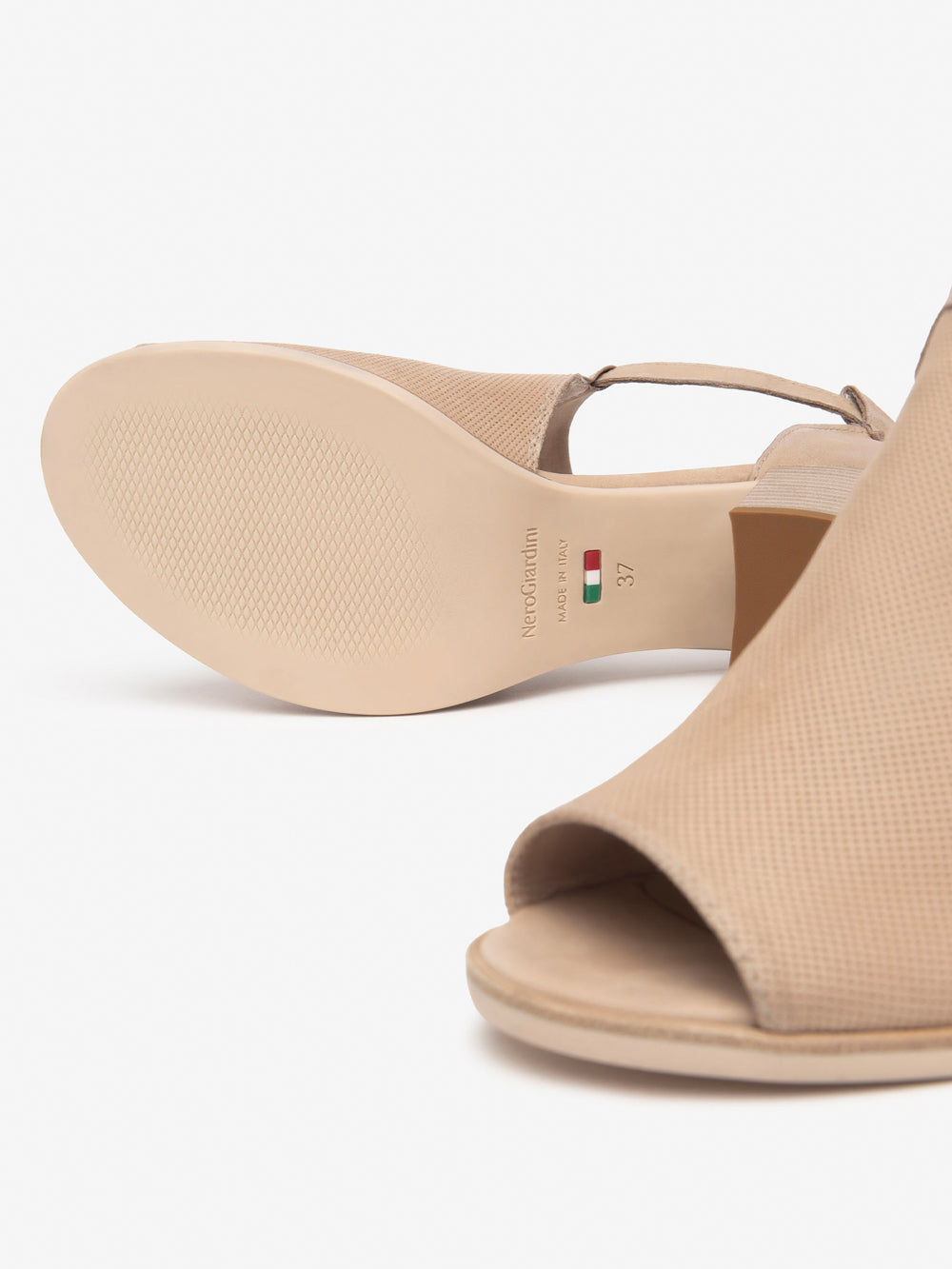 NERO GIARDINI Sandali con tacco Donna - Beige modello E512690D
