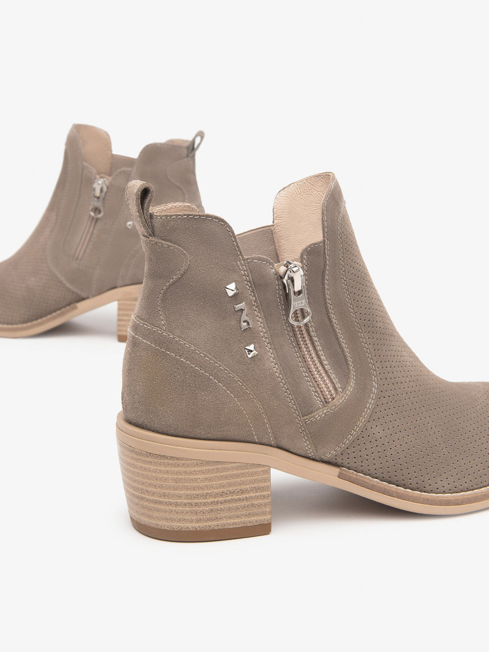 NERO GIARDINI Stivaletti con tacco Donna - Cuoio modello E512701D