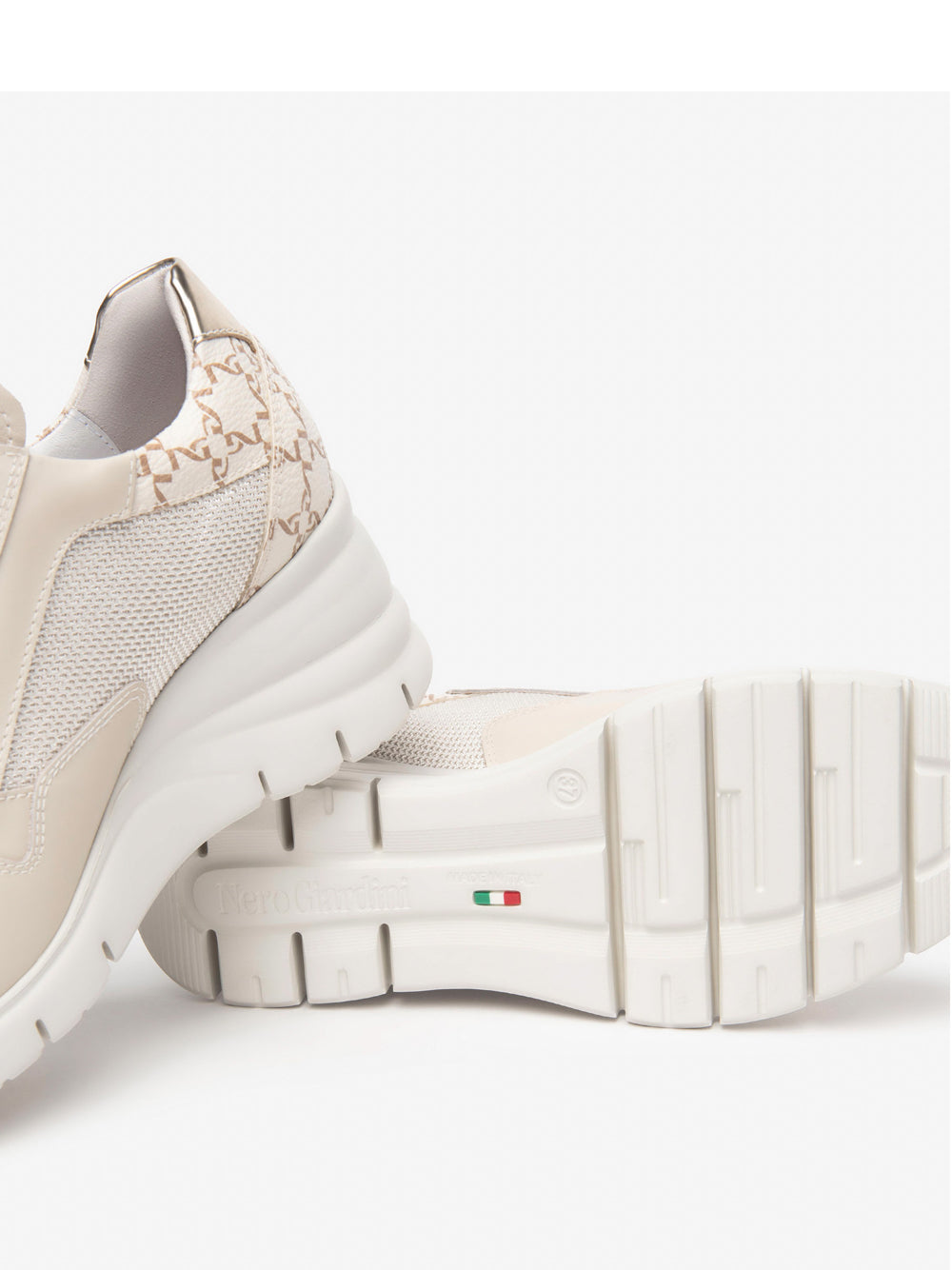 NERO GIARDINI Sneakers con zeppa Donna - Bianco modello E512940D
