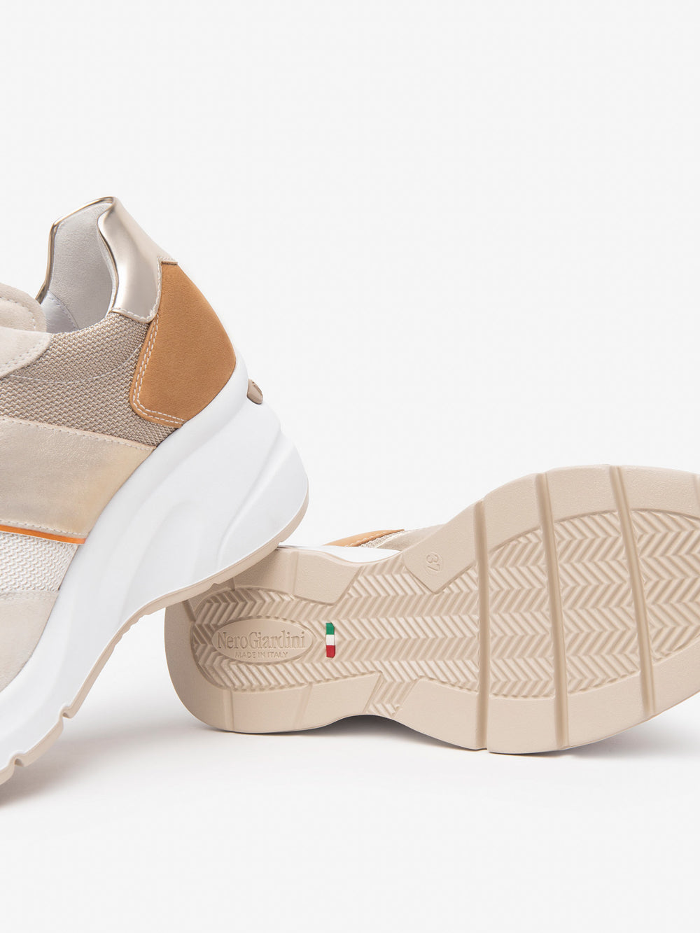 NERO GIARDINI Sneakers con zeppa Donna - Bianco modello E512961D