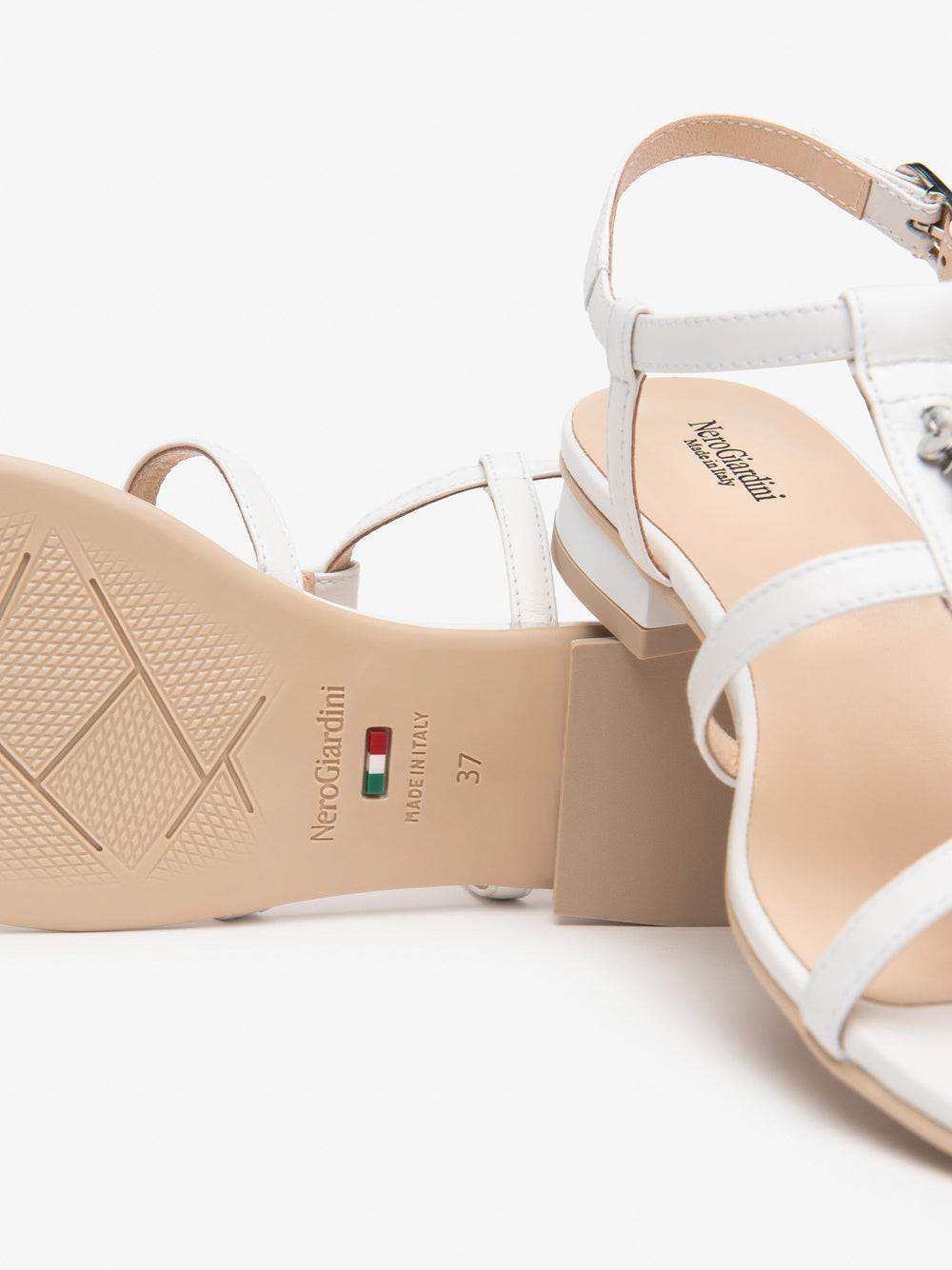 NERO GIARDINI Sandali Donna - Bianco modello E513272D