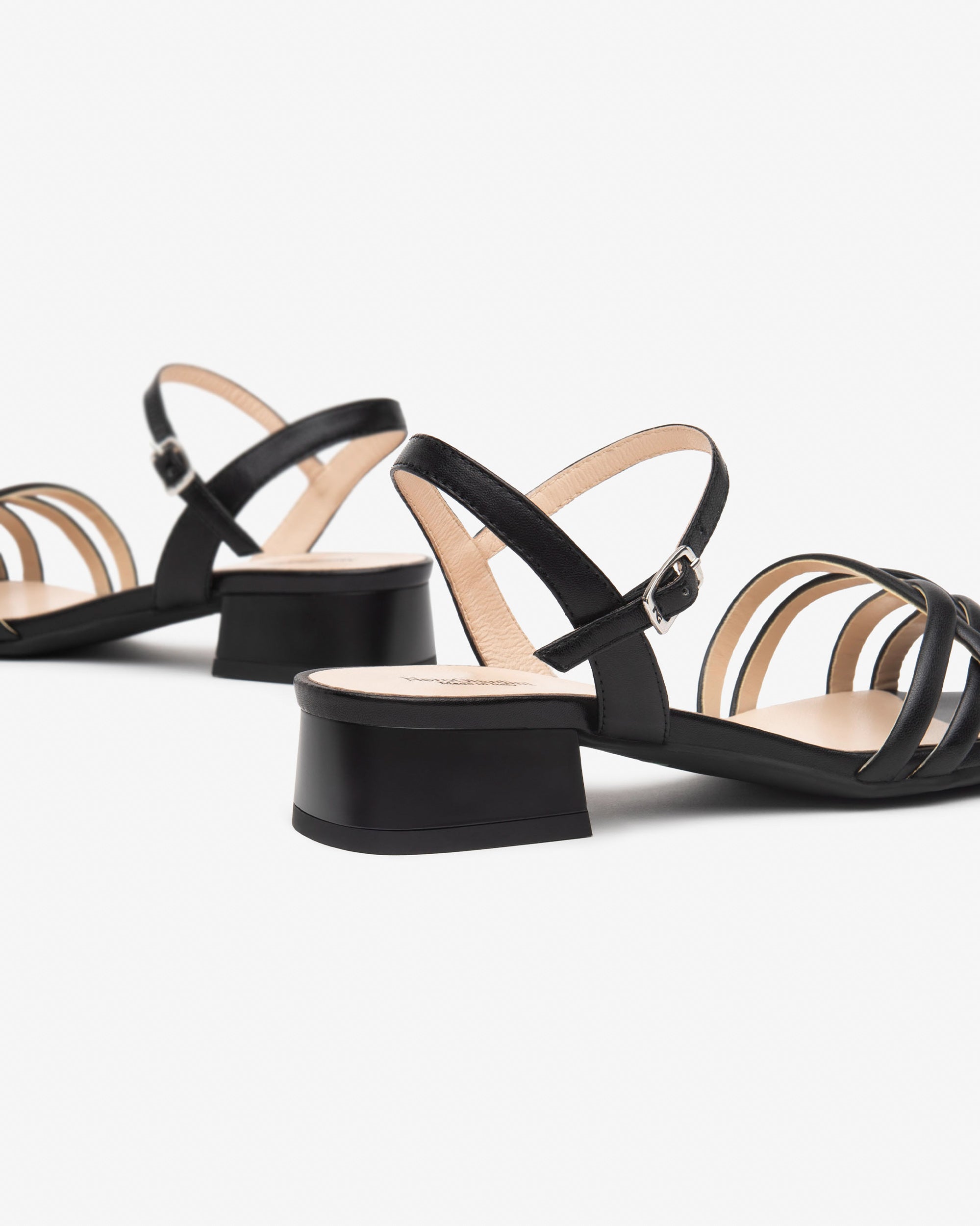 NERO GIARDINI Sandali con tacco Donna - Nero modello E513304D