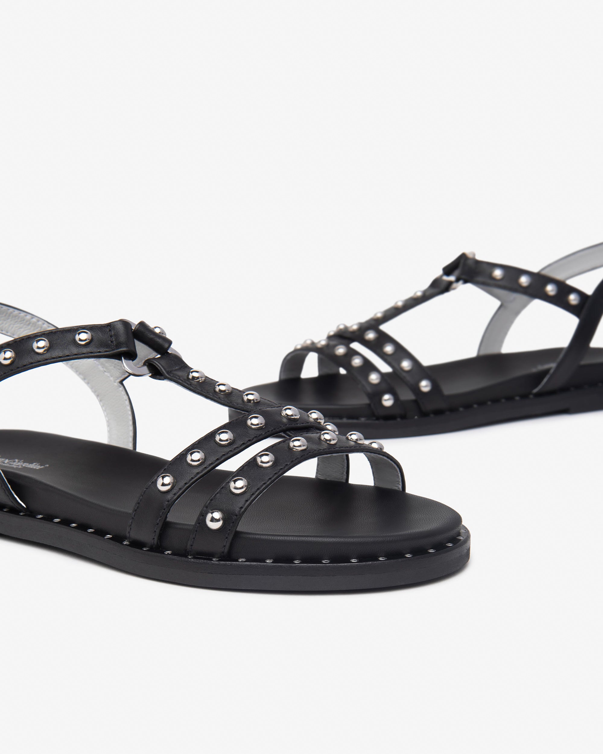 NERO GIARDINI Sandali con borchie Donna - Nero modello E513480D