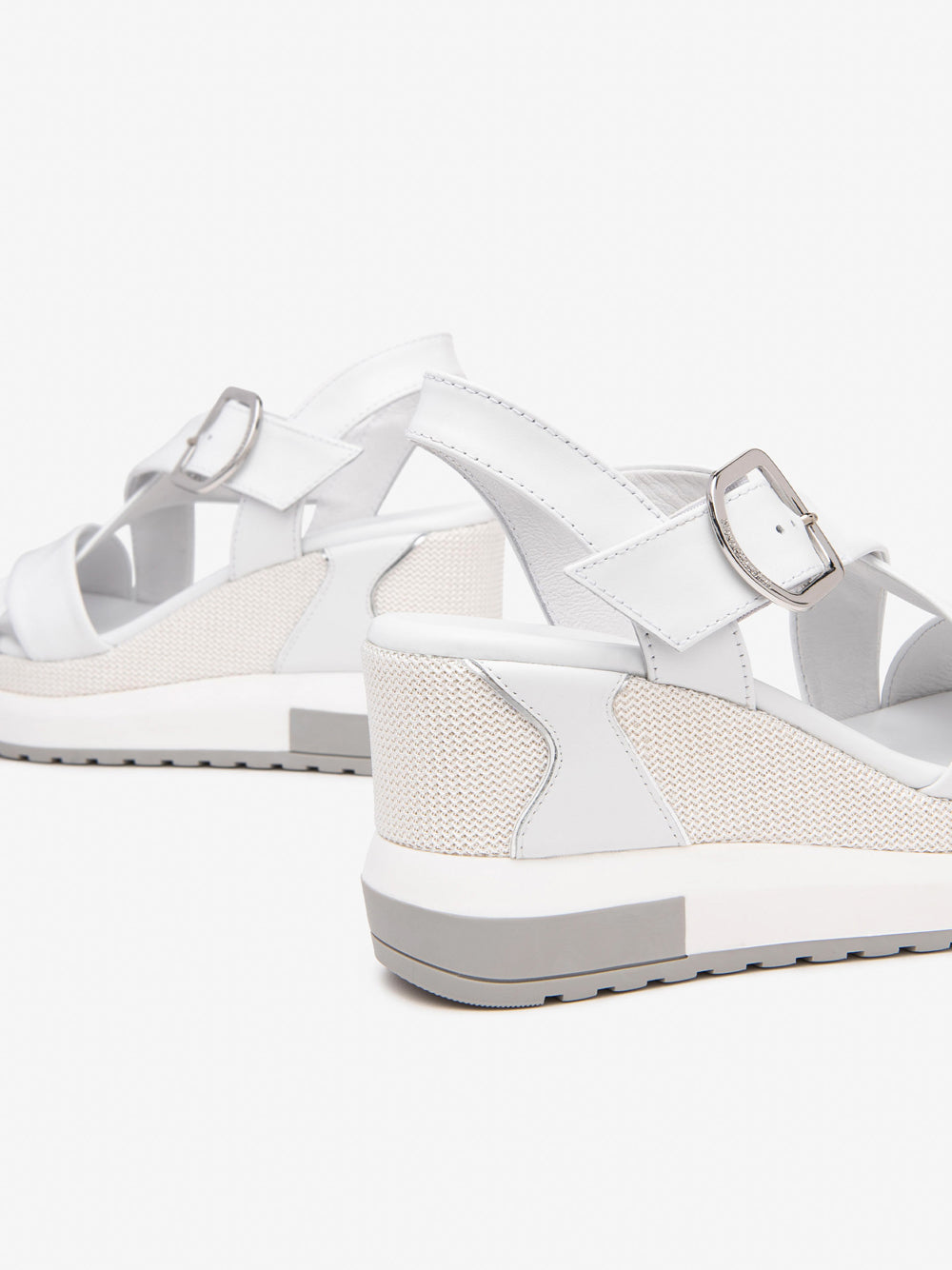 NERO GIARDINI Sandali con zeppa Donna - Bianco modello E513604D