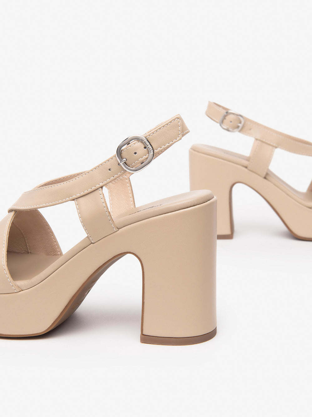 NERO GIARDINI Sandali con plateau Donna - Beige modello E513640D