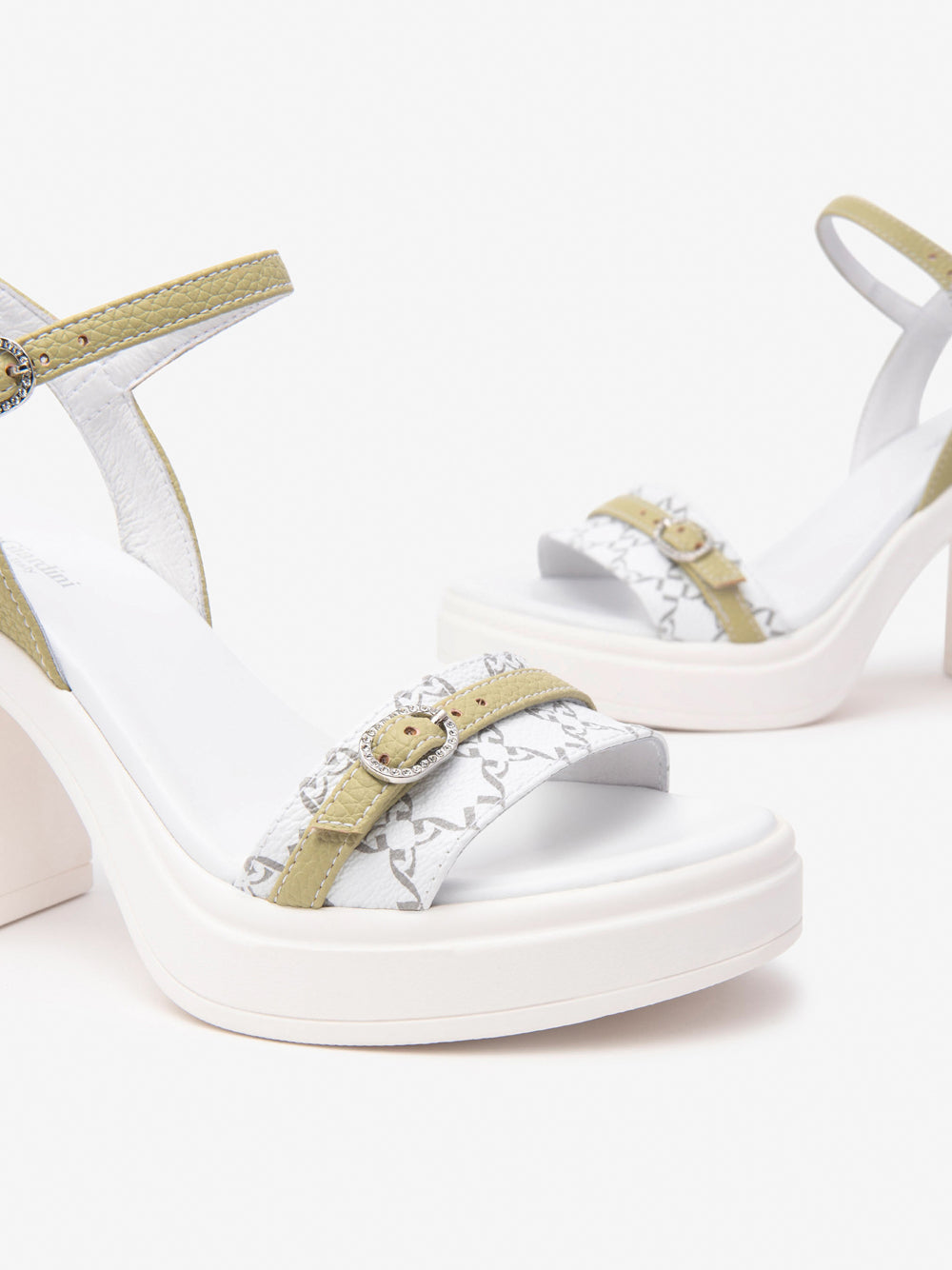 NERO GIARDINI Sandali con plateau Donna - Bianco modello E513664D