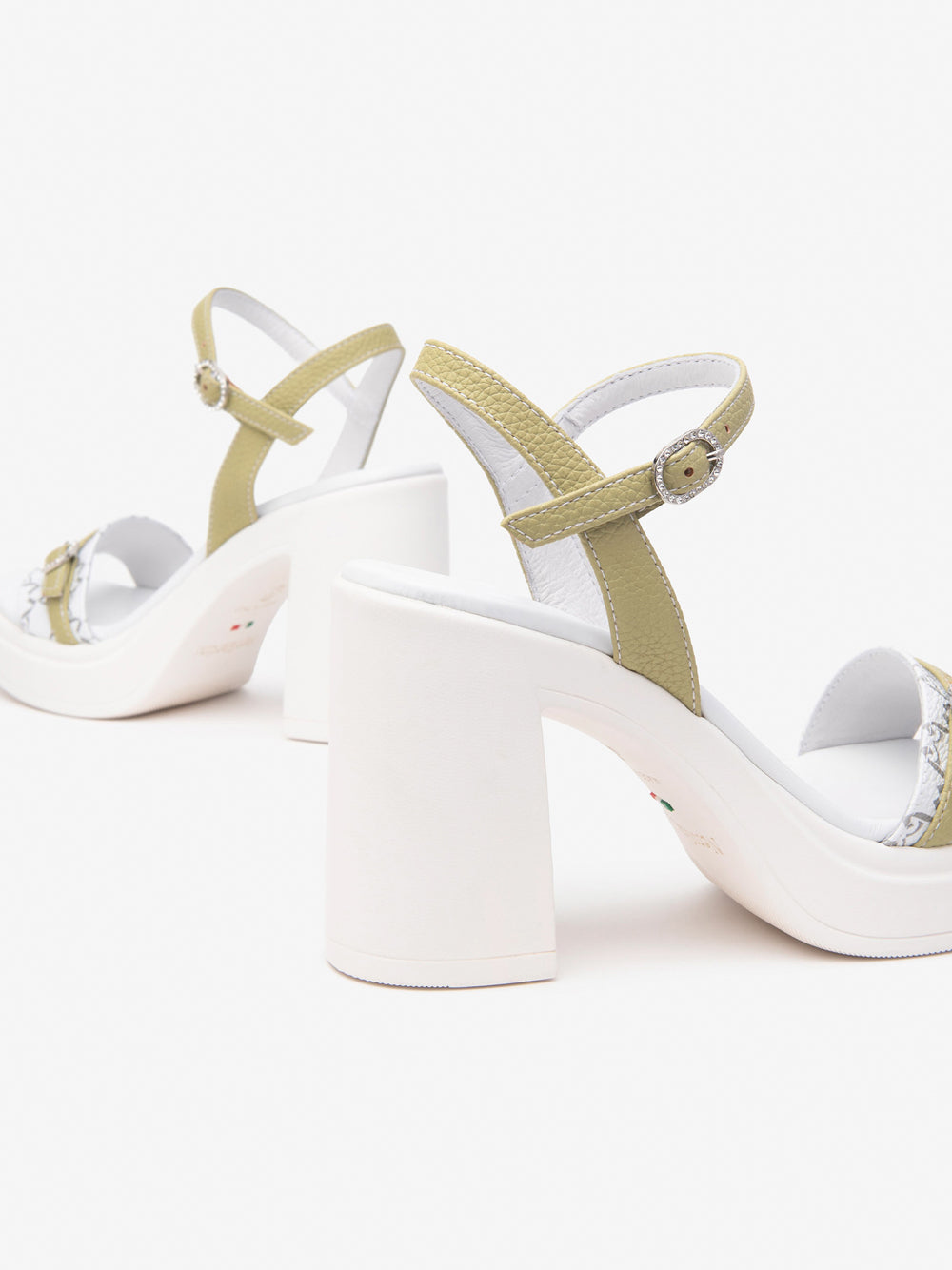 NERO GIARDINI Sandali con plateau Donna - Bianco modello E513664D