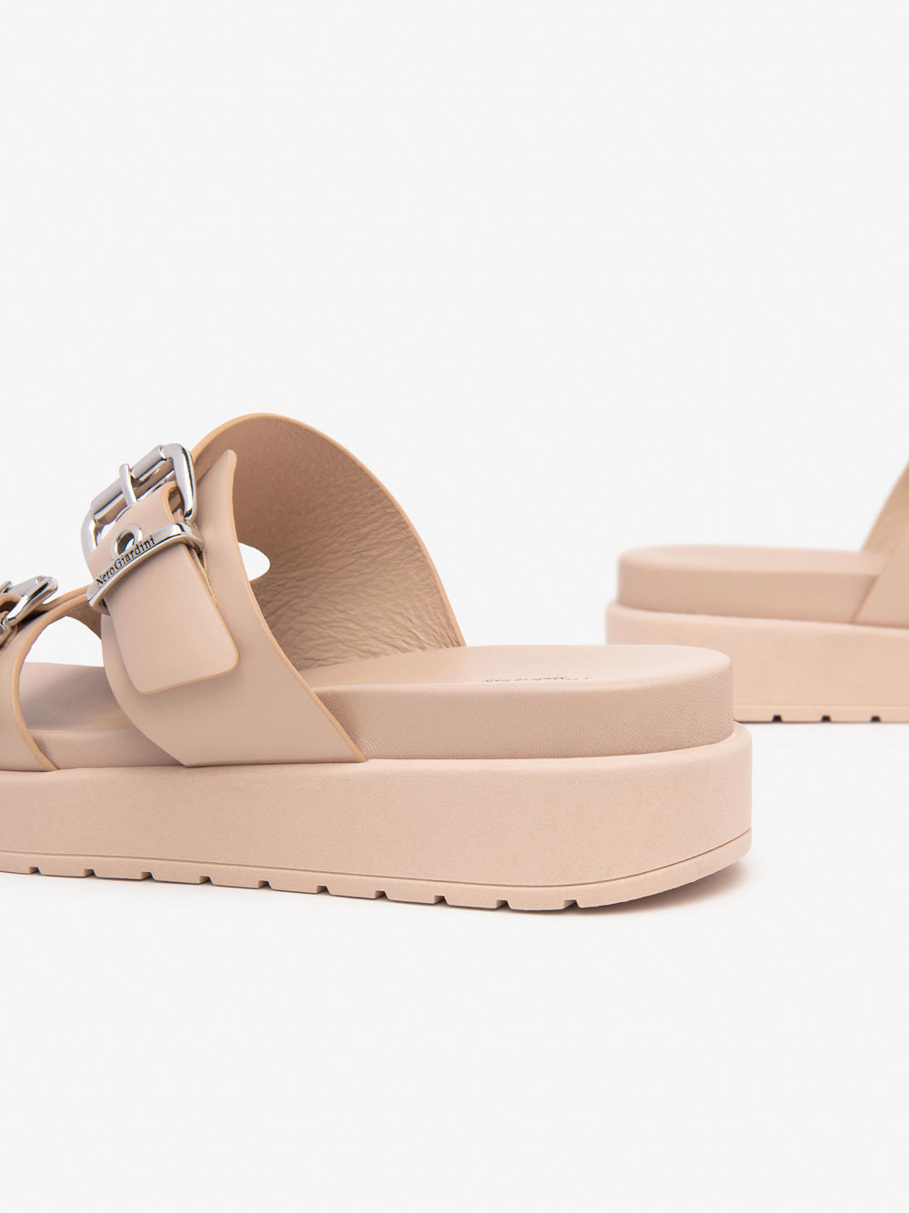 NERO GIARDINI Sandali platform Donna - Beige modello E513700D