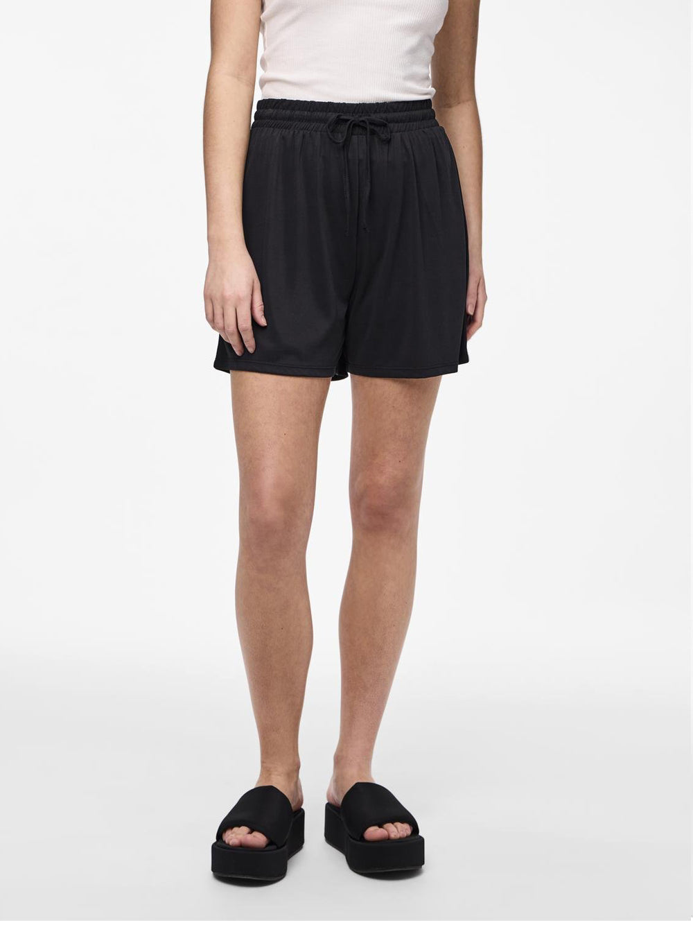 PIECES Shorts Donna - Nero modello 17148783