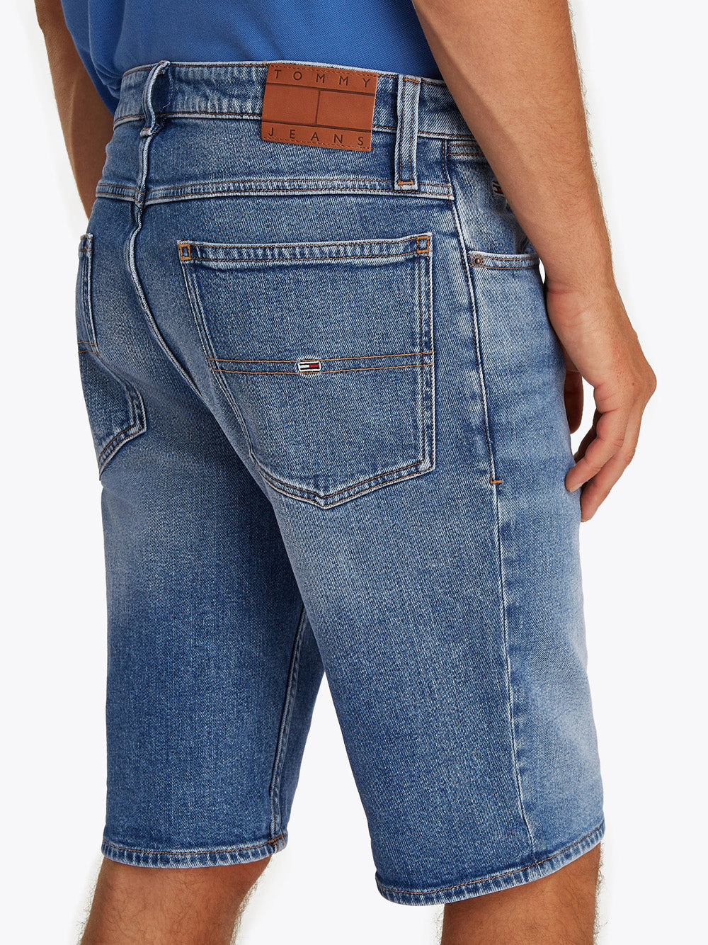 TOMMY HILFIGER Shorts Uomo - Jeans modello DM0DM20961