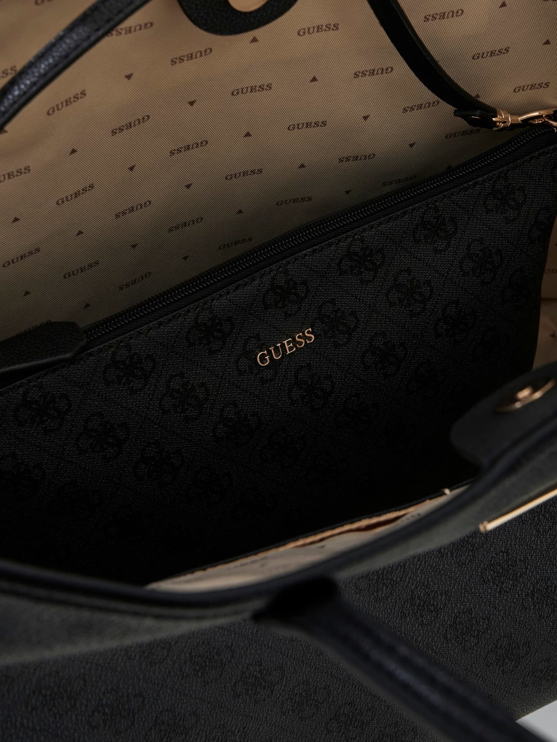 GUESS Borsa a Spalla logato Donna - Grigio modello HWESG951428