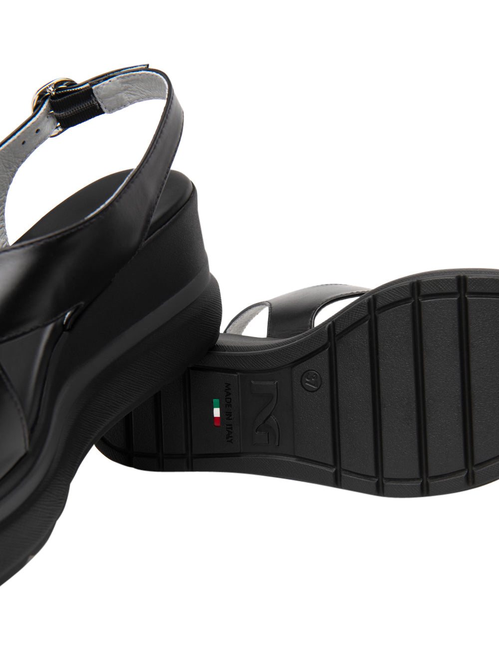 NERO GIARDINI Sandali con zeppa Donna - Nero modello E513515D