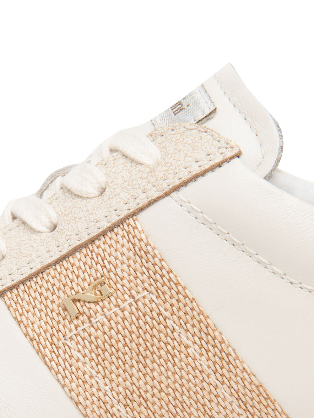 NERO GIARDINI Sneakers Donna - Bianco modello E612855D