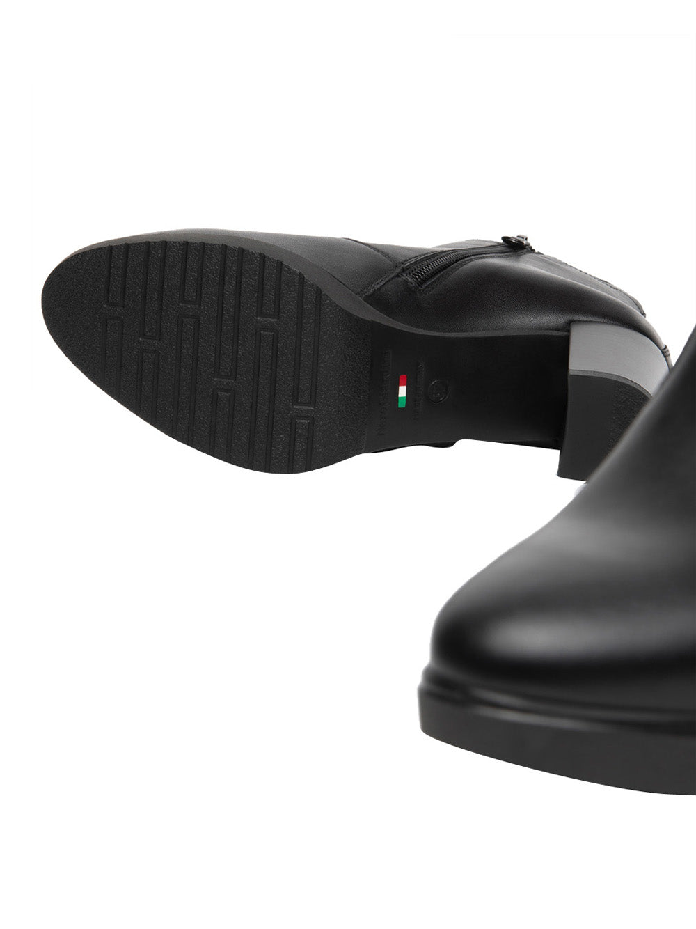 NERO GIARDINI Stivaletti con tacco Donna - Nero modello E615080D
