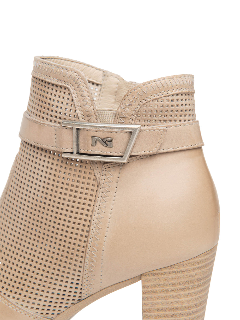 NERO GIARDINI Stivaletti con tacco Donna - Beige modello E615090D