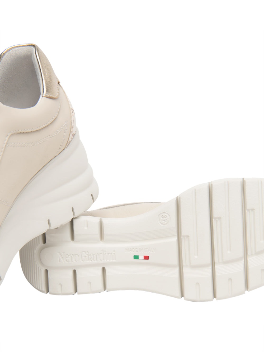 NERO GIARDINI Sneakers con zeppa Donna - Beige modello E615221D