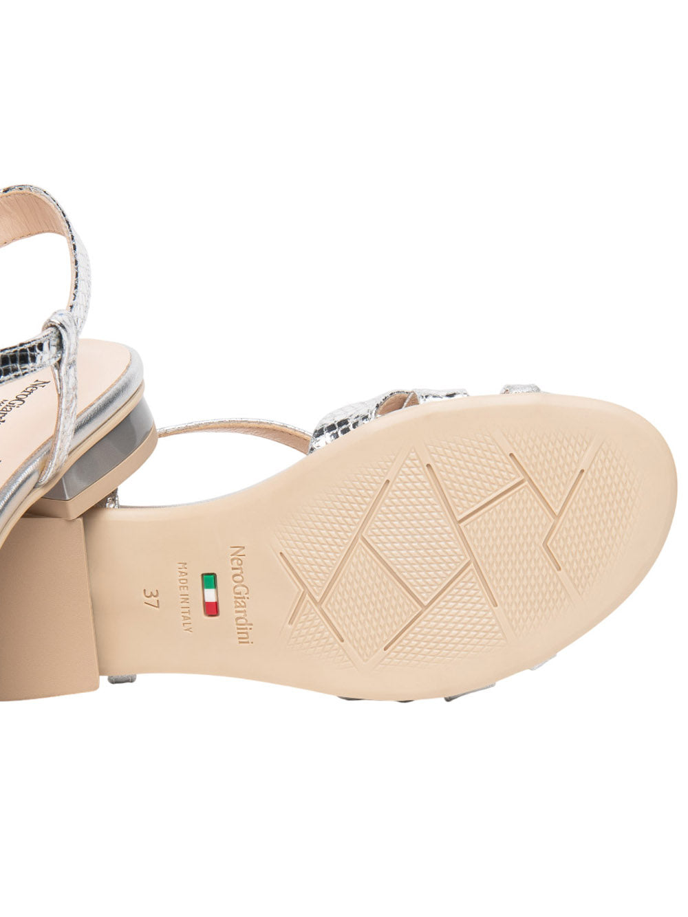 NERO GIARDINI Sandali Donna - Argento modello E615761D