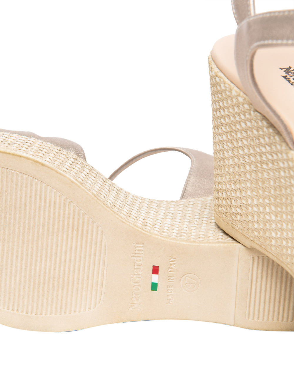 NERO GIARDINI Sandali con zeppa Donna - Grigio modello E615981D
