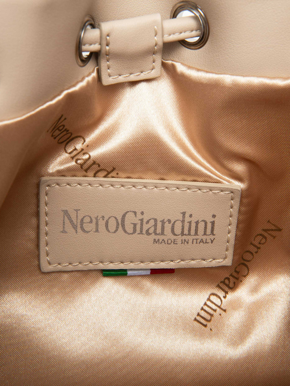 NERO GIARDINI Borsa a Secchiello Donna - Bianco modello E644125D