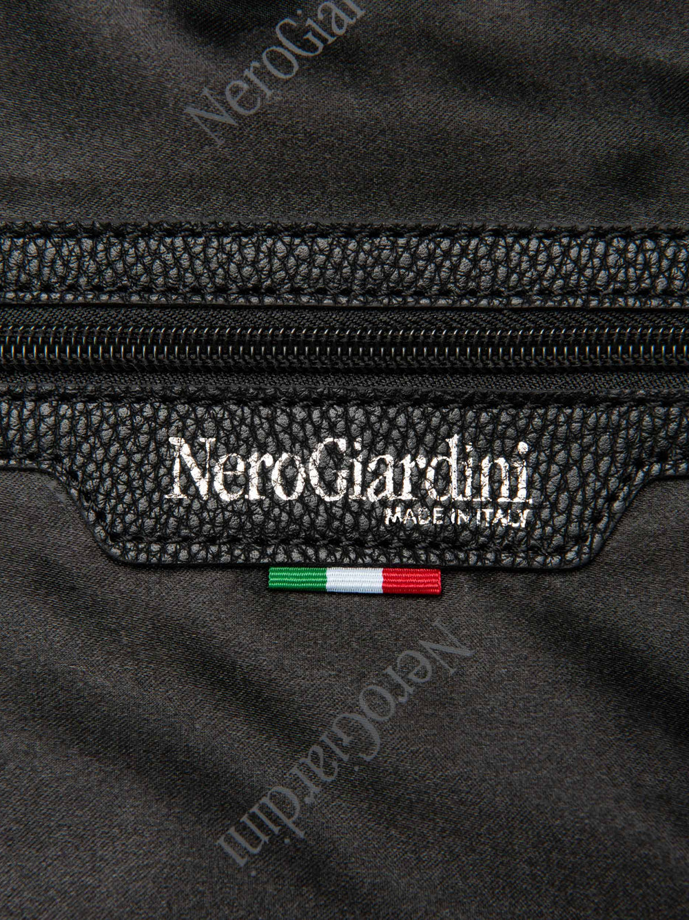 NERO GIARDINI Borsa a Tracolla Donna - Nero modello I544082D
