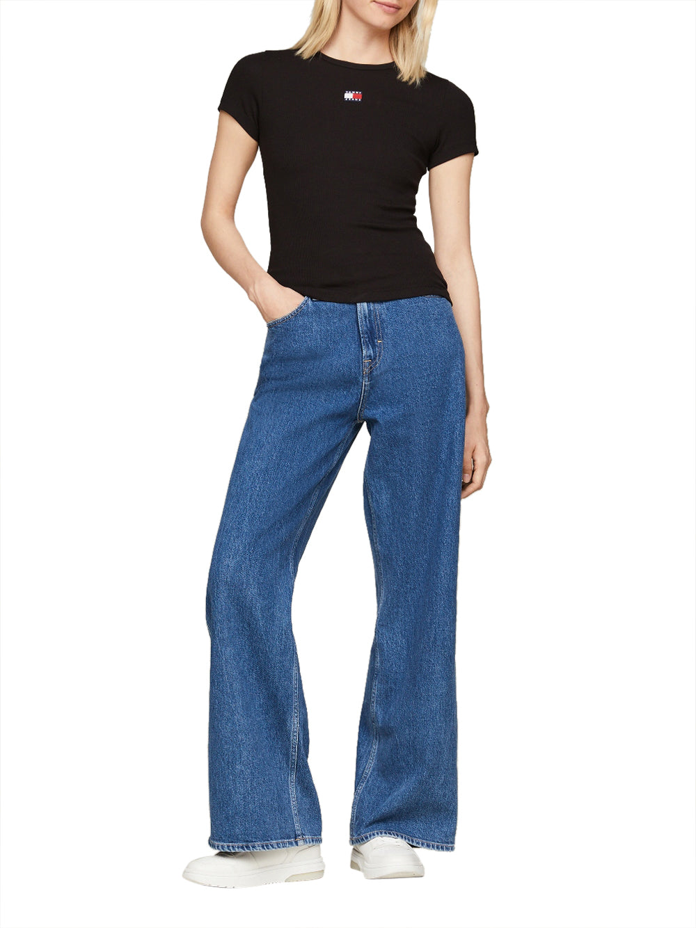 TOMMY HILFIGER T-shirt Donna - Black modello DW0DW17881BDS